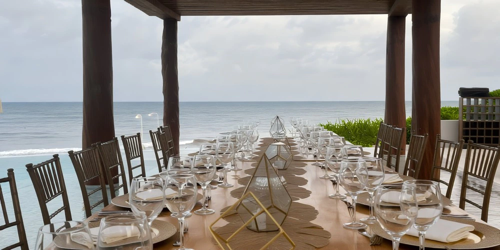 Water Pergola oceanfront dining setup at Dreams Jade Riviera Cancun